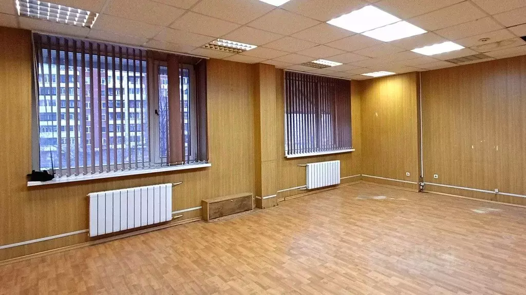 Офис в Свердловская область, Екатеринбург ул. Уральская, 3 (47 м) - Фото 0