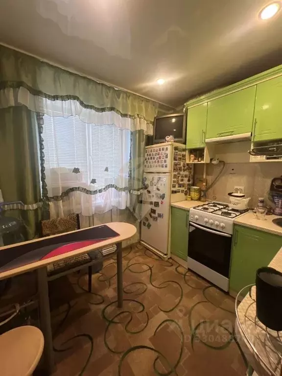 2-к кв. Белгородская область, Губкин Народная ул., 8 (42.9 м) - Фото 1