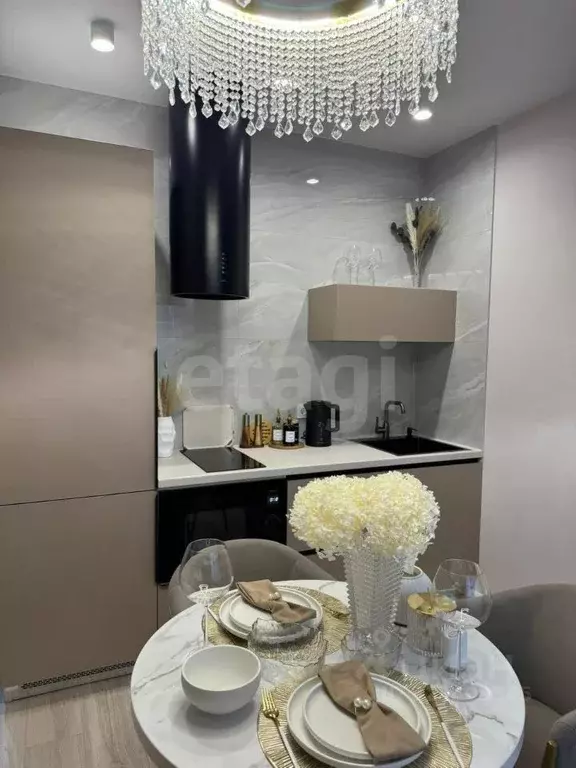 1-к кв. Сахалинская область, Южно-Сахалинск Больничная ул., 2к9 (40.0 ... - Фото 1