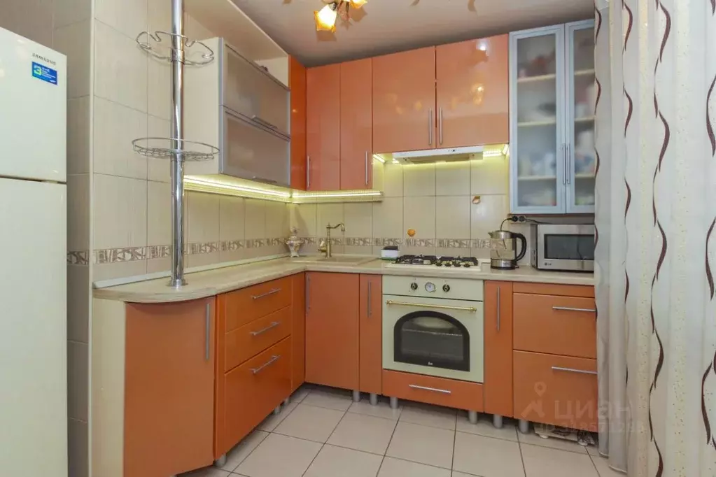2-к кв. Омская область, Омск ул. Химиков, 20А (44.3 м) - Фото 1