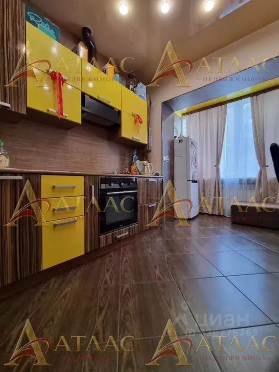 2-к кв. Саха (Якутия), Нерюнгри ул. Карла Маркса, 2 (59.1 м) - Фото 1