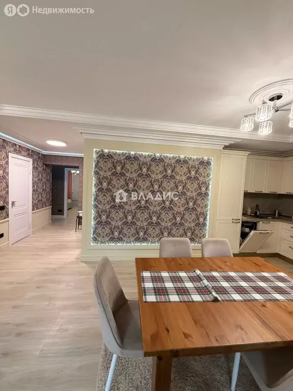 3-комнатная квартира: Сыктывкар, Коммунистическая улица, 44А (101 м) - Фото 1