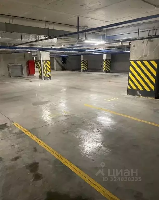 Гараж в Санкт-Петербург аллея Арцеуловская, 19 (13 м) - Фото 0