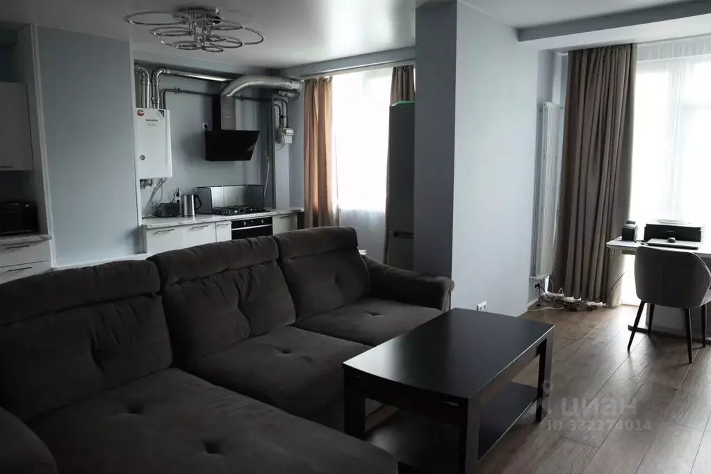 3-к кв. Севастополь ул. Челнокова, 17к1 (87.4 м) - Фото 1