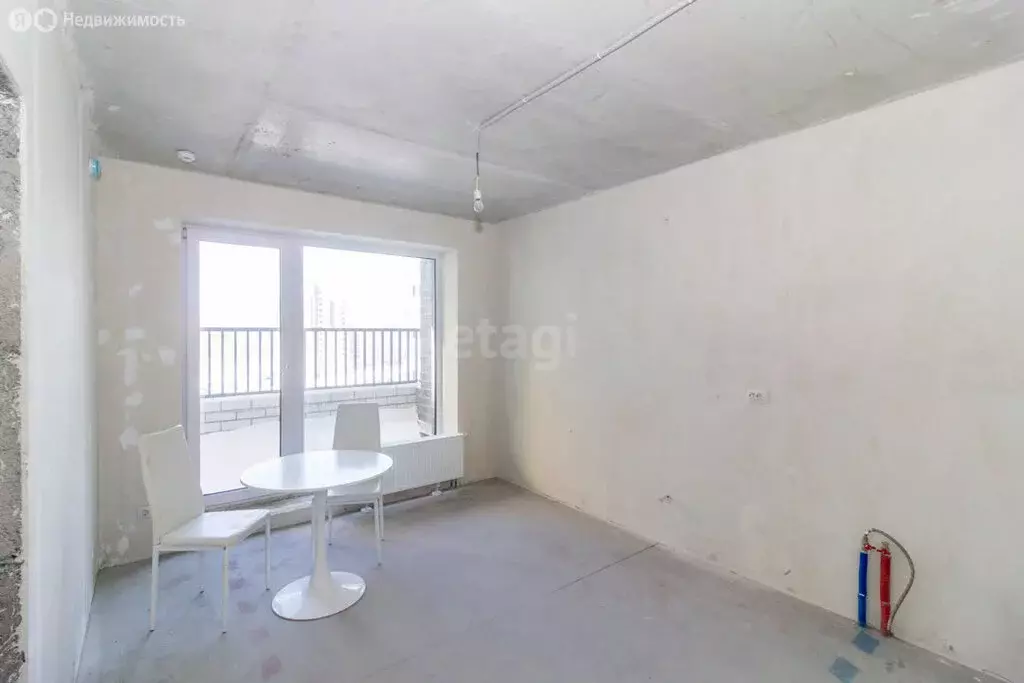 1-комнатная квартира: Тюмень, улица Новосёлов, 90 (34 м) - Фото 1