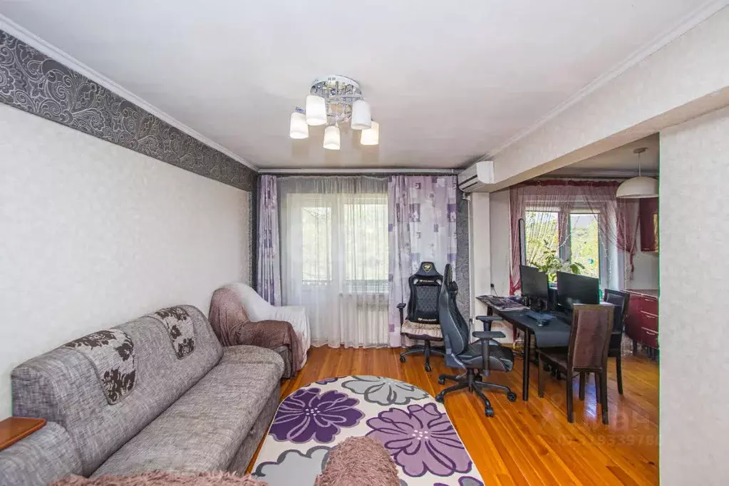 2-к кв. Бурятия, Улан-Удэ ул. Бабушкина, 29 (45.3 м) - Фото 0
