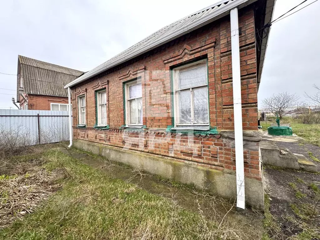 Дом в Ростовская область, Неклиновский район, Новобессергеневское ... - Фото 1