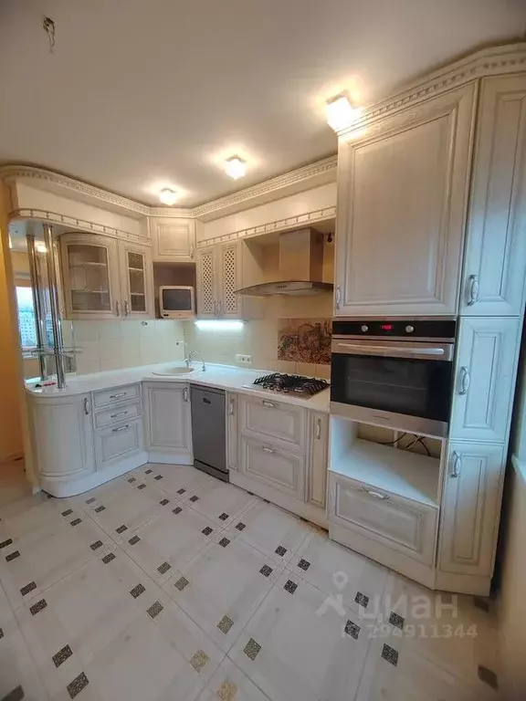 3-к кв. Чувашия, Новочебоксарск ул. Строителей, 10 (65.4 м) - Фото 0