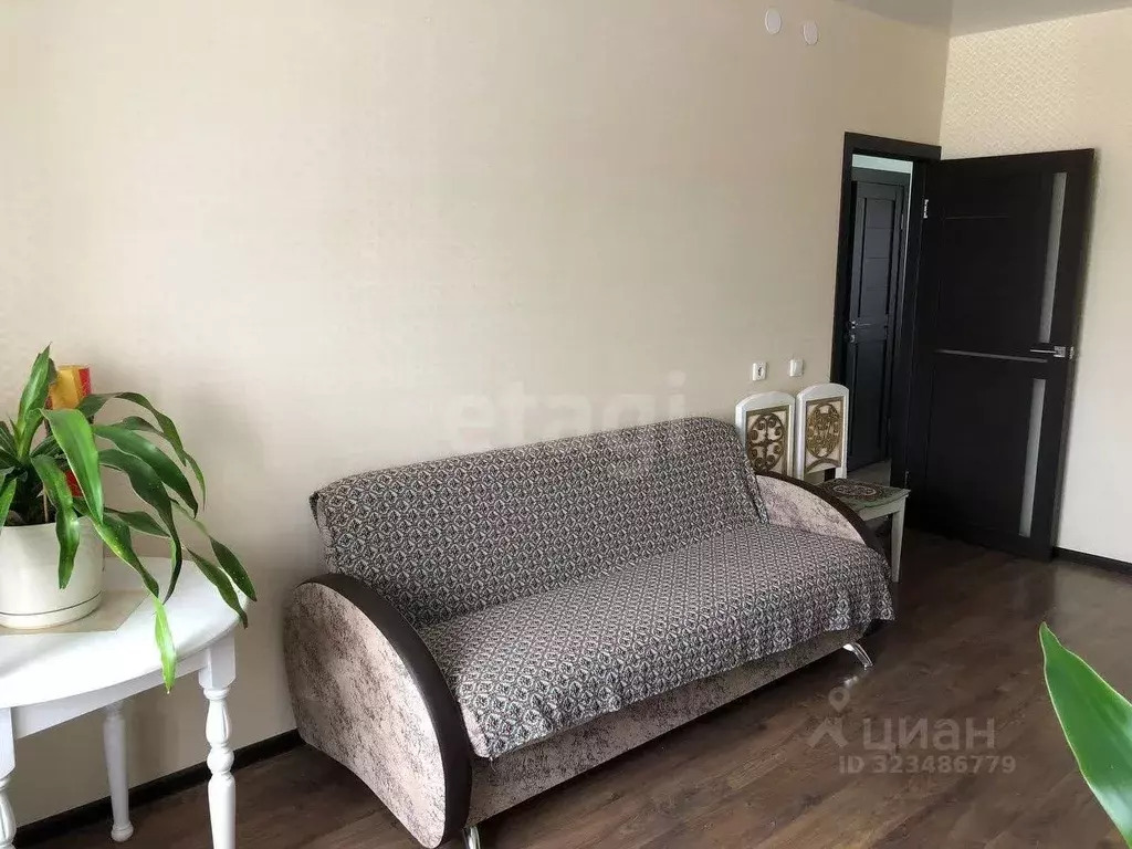 2-к кв. Саха (Якутия), Якутск ул. Газовиков, 19Б (44.7 м) - Фото 1