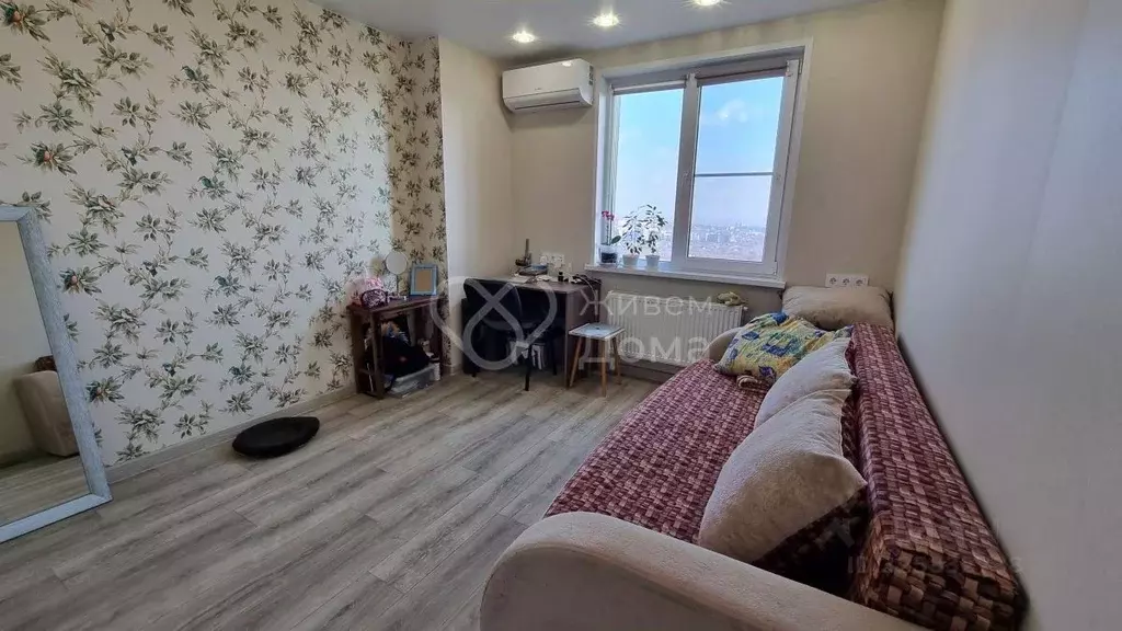 1-к кв. Волгоградская область, Волгоград ул. Расула Гамзатова, 19 ... - Фото 1