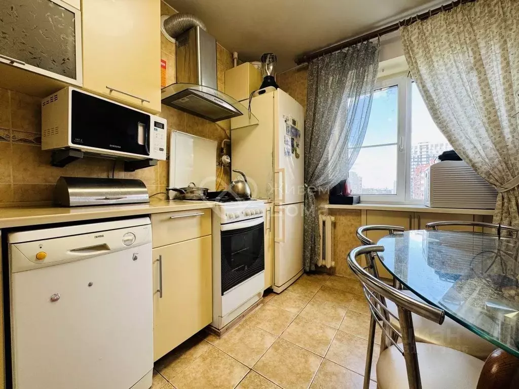 2-к кв. Волгоградская область, Волгоград ул. Хиросимы, 1 (49.3 м) - Фото 1