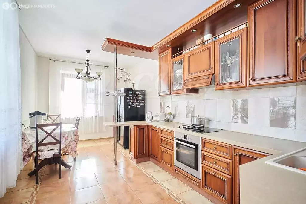 Дом в Тюменский муниципальный округ, посёлок Московский (432.6 м) - Фото 1