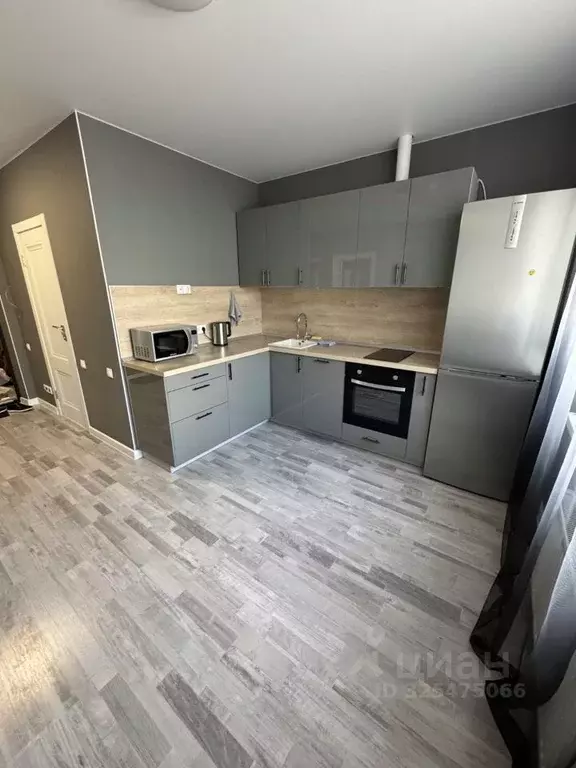 1-к кв. Тюменская область, Тюмень ул. Республики, 204к11 (34.8 м) - Фото 2