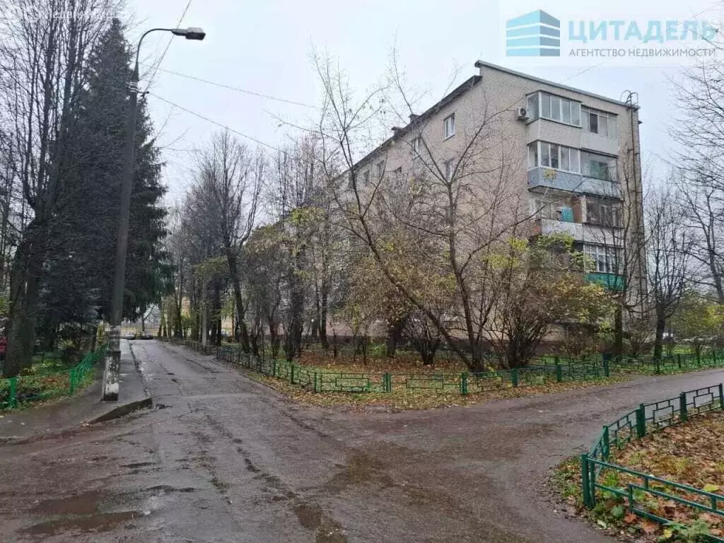 2-комнатная квартира: посёлок городского типа Калининец, 18 (40 м) - Фото 1