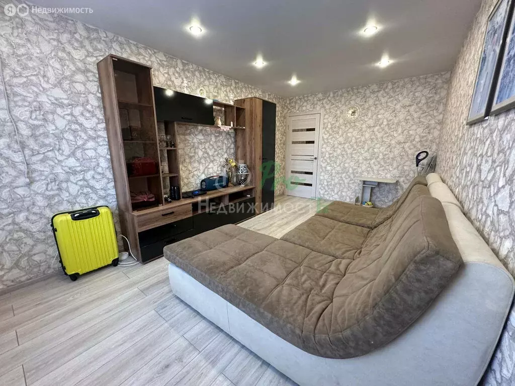 2-комнатная квартира: Ейск, улица Розы Люксембург, 181/1 (51 м) - Фото 1