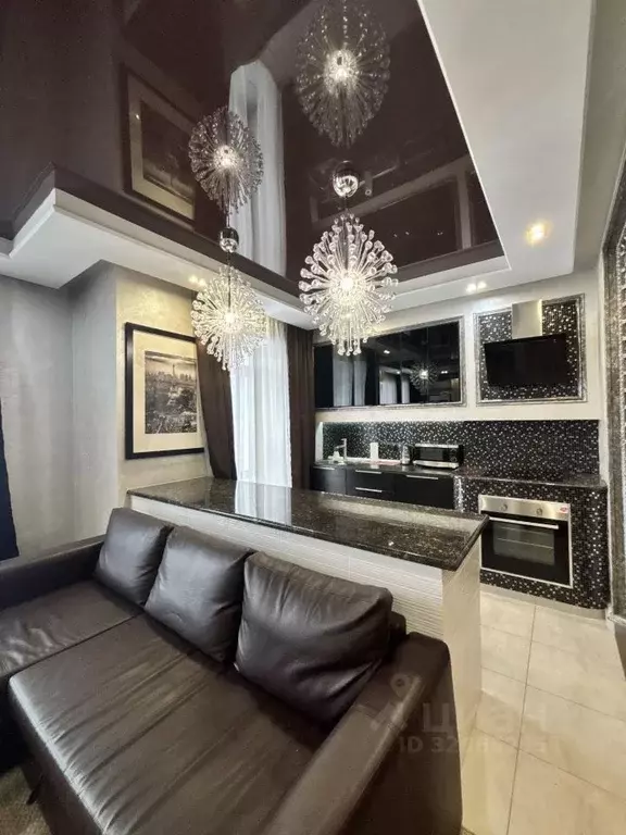 1-к кв. Омская область, Омск Октябрьская ул., 107 (43.0 м) - Фото 2