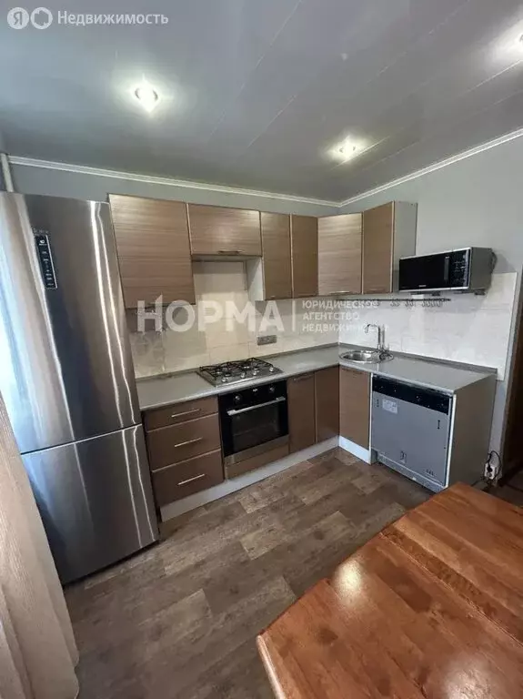 2-комнатная квартира: Октябрьский, 35-й микрорайон, 37 (51 м) - Фото 0