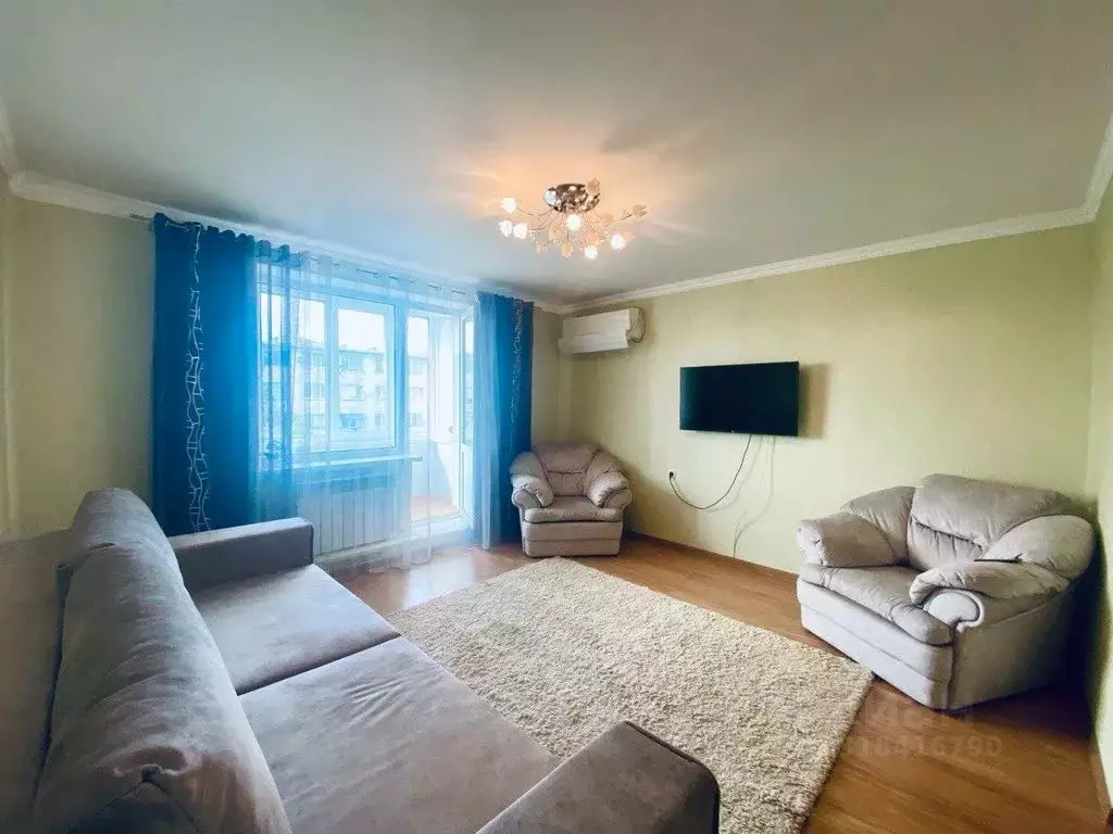 3-к кв. Крым, Евпатория ул. Имени 60-летия Октября, 9 (67.0 м) - Фото 0