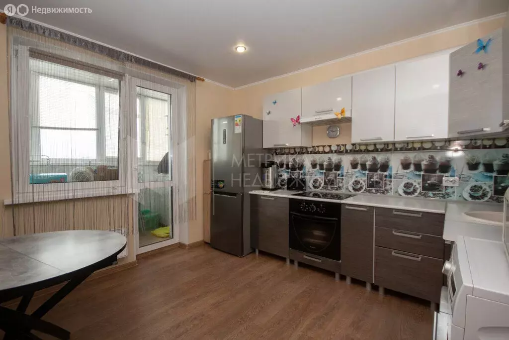 2-комнатная квартира: Тюмень, Велижанская улица, 66к1 (48.1 м) - Фото 0