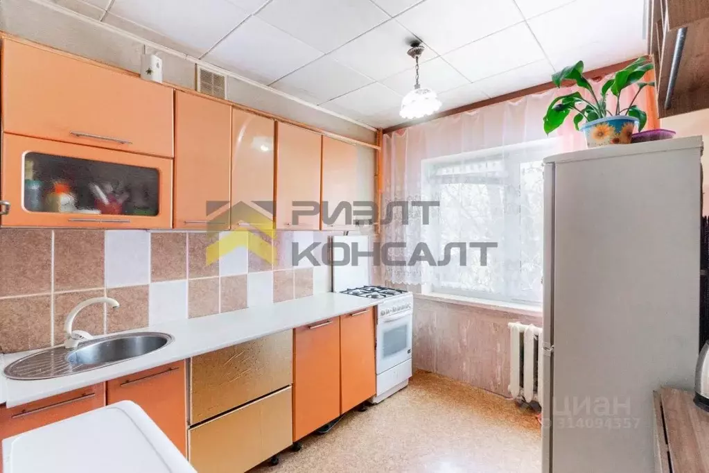3-к кв. Омская область, Омск просп. Мира, 167/3 (55.0 м) - Фото 1