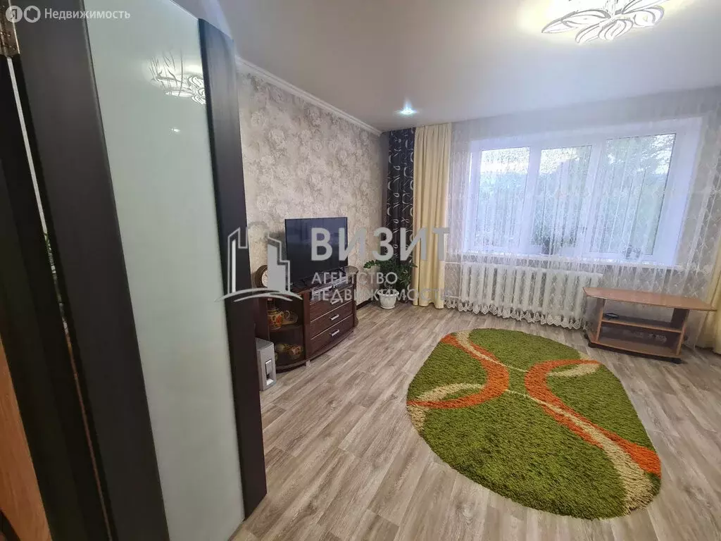 3-комнатная квартира: Нижнекамск, проспект Шинников, 7 (65 м) - Фото 1