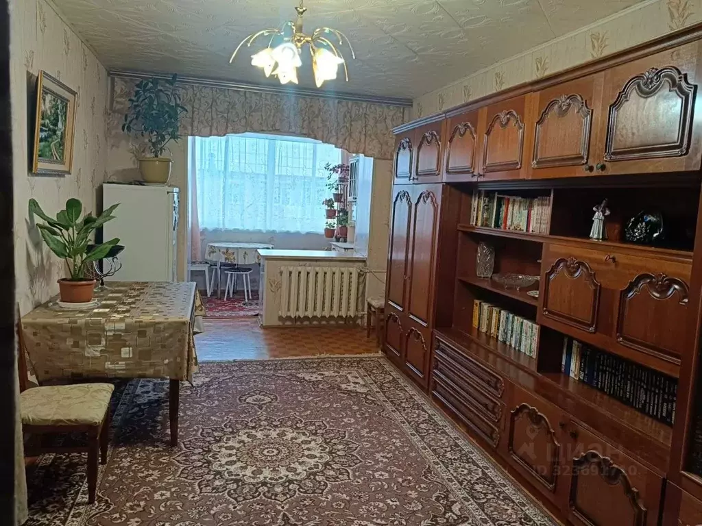 3-к кв. Астраханская область, Астрахань ул. Дубровинского, 52к2 (60.7 ... - Фото 1