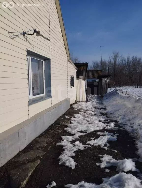 Дом в Мошковский район, село Успенка, Поросская улица (38 м) - Фото 1