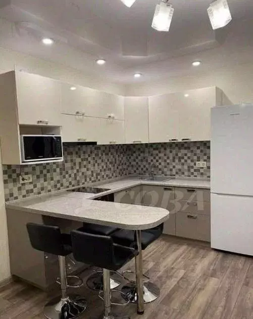 Студия Тюменская область, Тюмень ул. Николая Ростовцева, 22 (28.0 м) - Фото 1