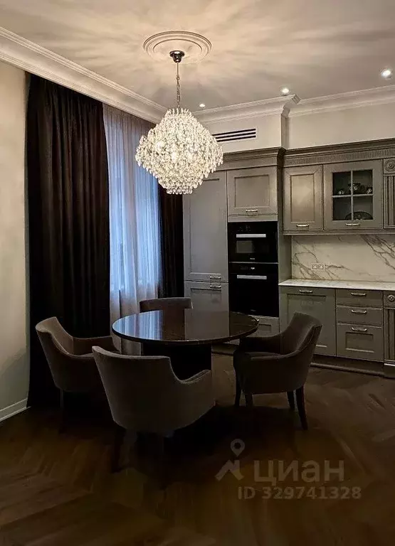 2-к кв. Санкт-Петербург Кирочная ул., 31к2 (92.6 м) - Фото 1