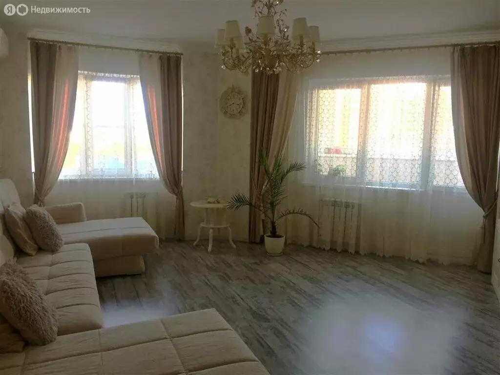 2-комнатная квартира: Анапа, Промышленная улица, 2 (85.6 м) - Фото 0
