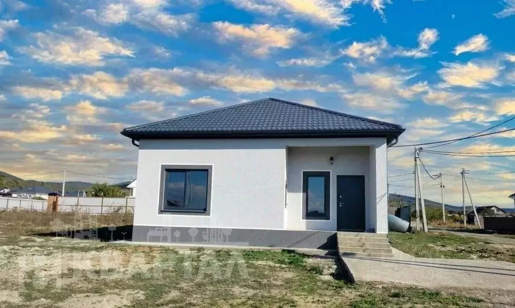 Дом в Краснодарский край, Новороссийск городской округ, Семигорский ... - Фото 1