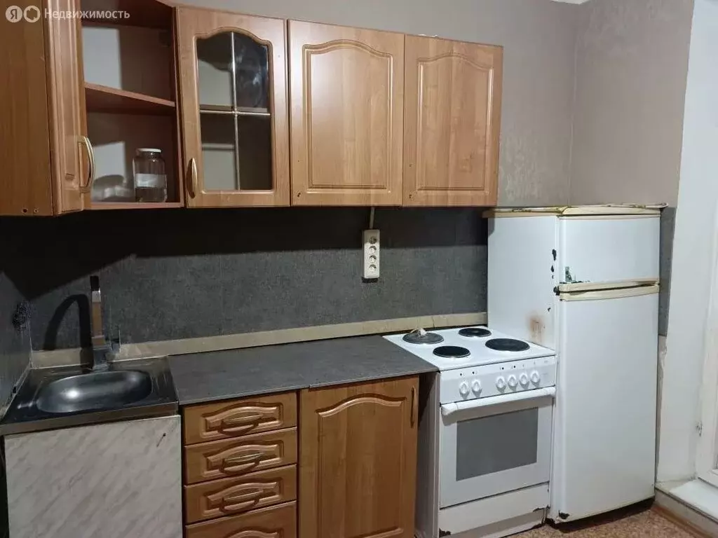 2-комнатная квартира: посёлок городского типа Нахабино, Школьная ... - Фото 0