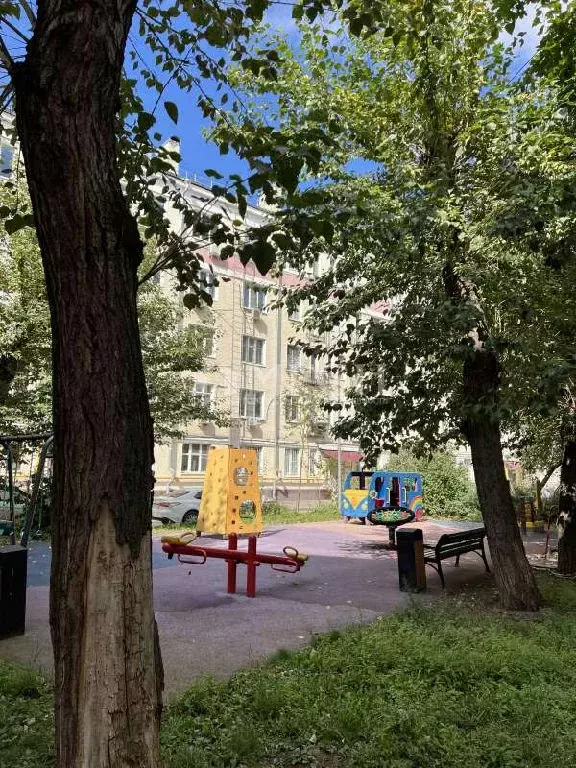 Продается 3-комнатная квартира - Фото 1
