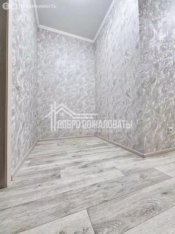1-комнатная квартира: Абакан, улица Генерала Тихонова, 12к2 (34.9 м) - Фото 2