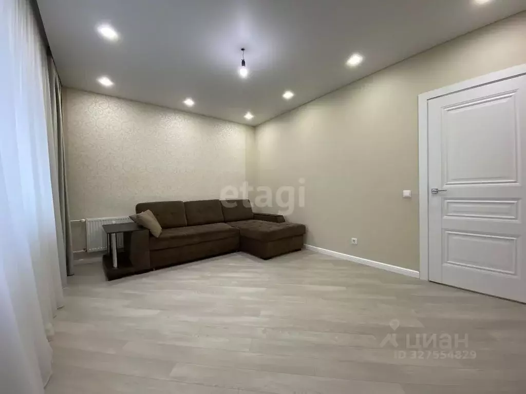 2-к кв. Татарстан, Казань ул. Сабира Ахтямова, 1к2 (50.5 м) - Фото 1