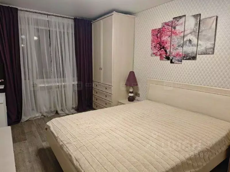 3-к кв. Татарстан, Казань Военный городок-2 тер., 142/1 (61.8 м) - Фото 1