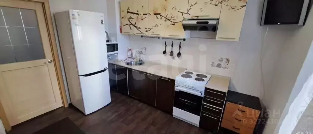 2-к кв. Ямало-Ненецкий АО, Муравленко ул. 70 лет Октября, 49 (56.2 м) - Фото 2