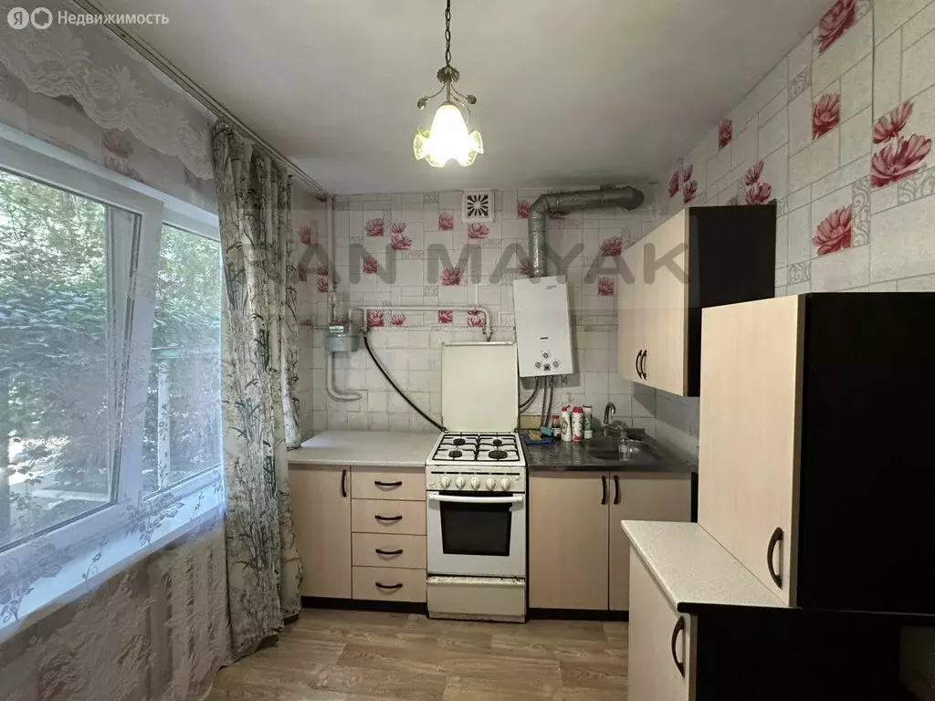 1-комнатная квартира: Майкоп, Депутатская улица, 4 (35.1 м) - Фото 1