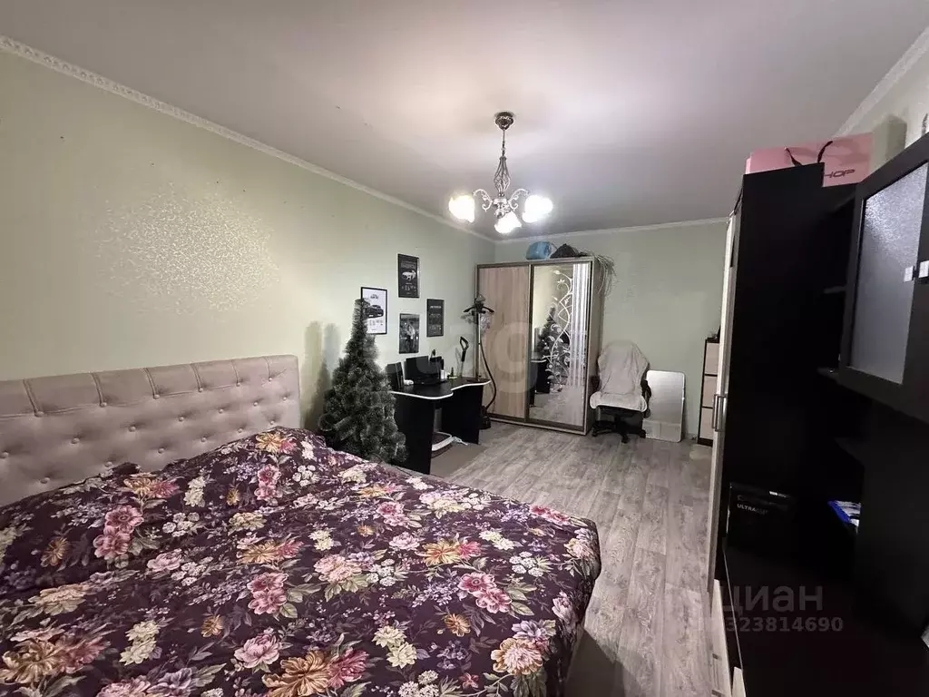 2-к кв. Крым, Симферополь ул. Севастопольская (45.7 м) - Фото 1