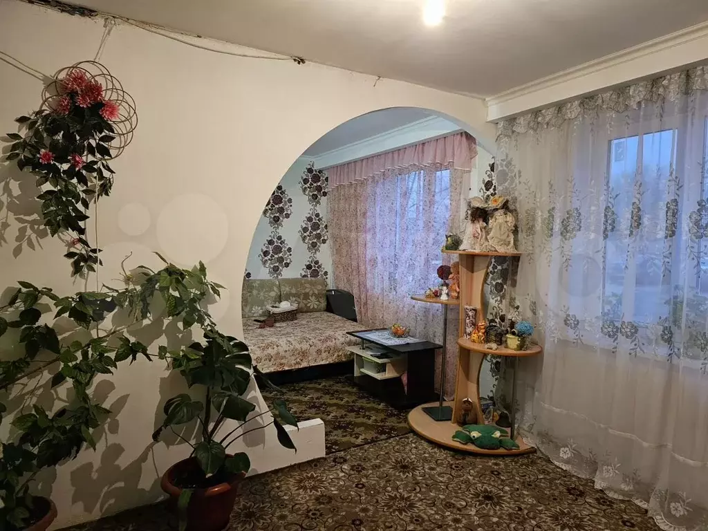 3-к. квартира, 60 м, 1/3 эт. - Фото 0