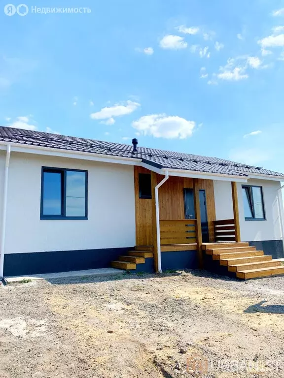 Дом в городской округ Красноярск, посёлок Солонцы (100 м) - Фото 1