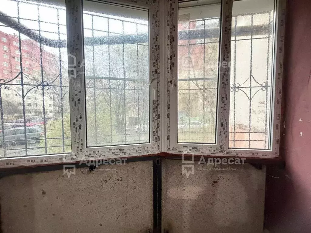 3-комнатная квартира: Волгоград, Нарвская улица, 10 (63.8 м) - Фото 1