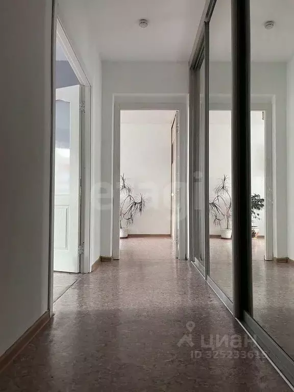 2-к кв. Красноярский край, Красноярск Караульная ул., 48 (54.0 м) - Фото 1