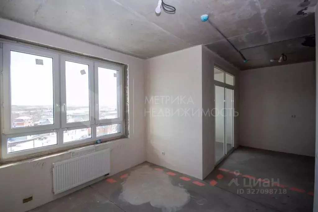 Студия Тюменская область, Тюмень Камчатская ул., 106 (32.0 м) - Фото 1
