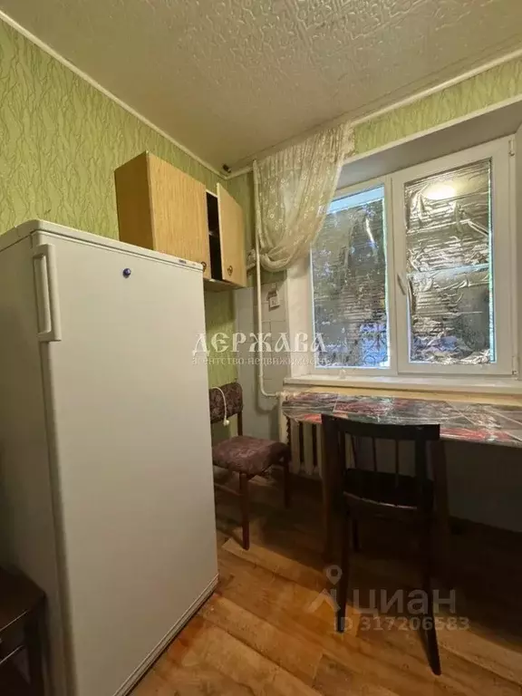 2-к кв. Белгородская область, Старый Оскол Интернациональный мкр, 46 ... - Фото 0