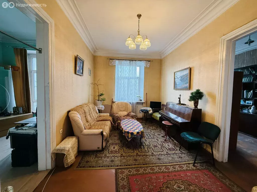 3-комнатная квартира: Иркутск, улица Свердлова, 1 (70.4 м) - Фото 0