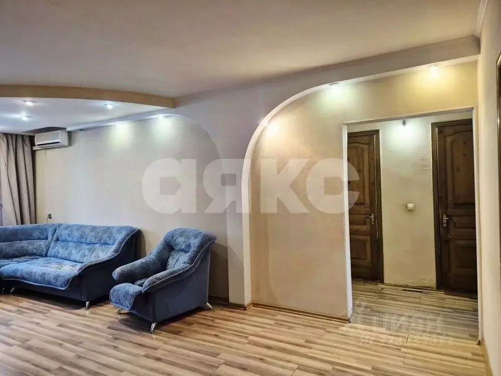 3-к кв. Волгоградская область, Волгоград ул. Рихарда Зорге, 49 (70.0 ... - Фото 2