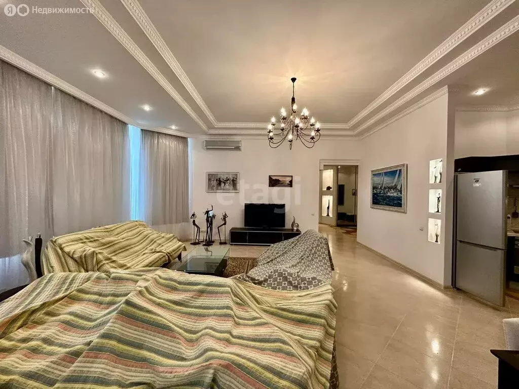 3-комнатная квартира: Партенит, улица Победы, 1 (169.8 м) - Фото 1