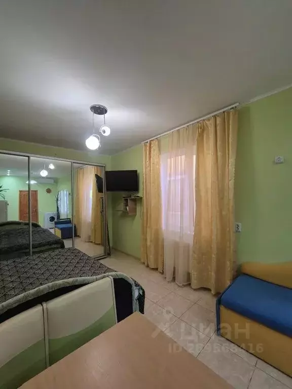 Дом в Крым, Евпатория просп. Ленина, 14 (30 м) - Фото 0