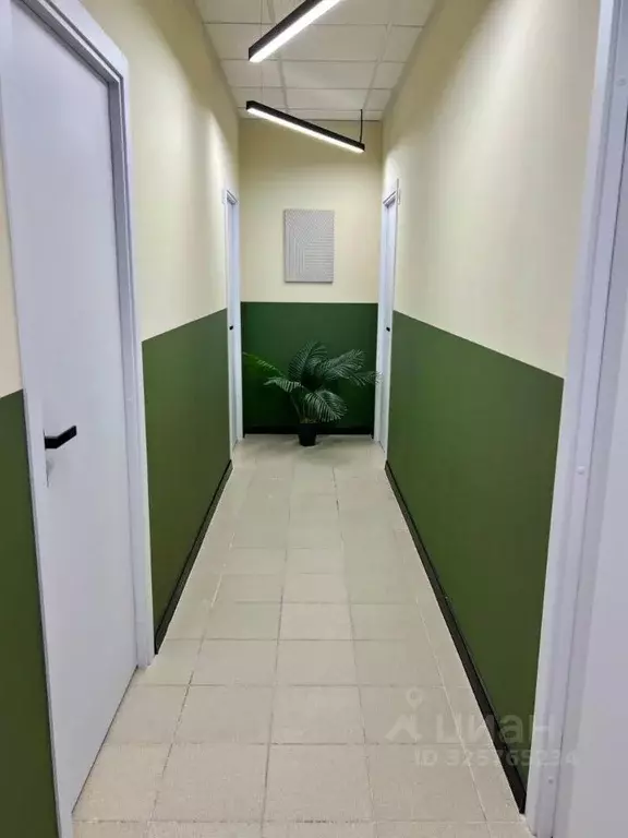 Офис в Ленинградская область, Гатчина Исторический район Хохлово Поле, ... - Фото 1